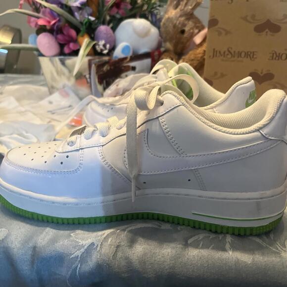 Nike Air Force‎ 1  Size 7.5 White And Neon Green 415115-911  2009 Rare - Picture 1 of 9